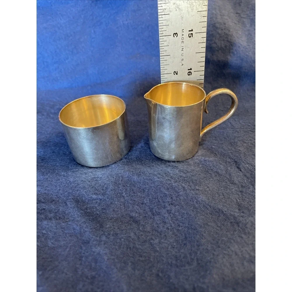 Silver plate miniature creamer made in England W .S&S EPNS A 1
